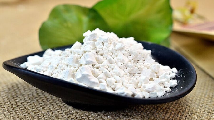 Bột sắn dây là thức uống quen thuộc trong mùa hè nhờ mang trong mình tính thanh mát và khả năng giải khát